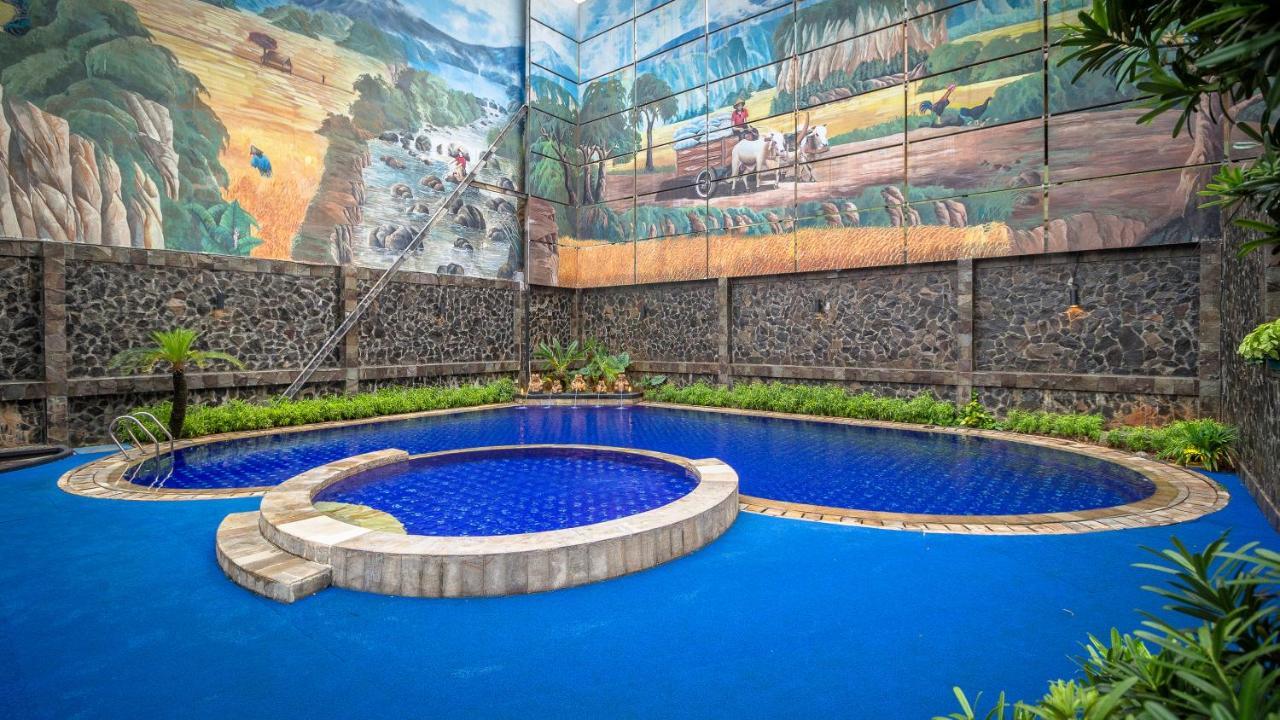 Hotel Golden Sky Pluit Jacarta Exterior foto